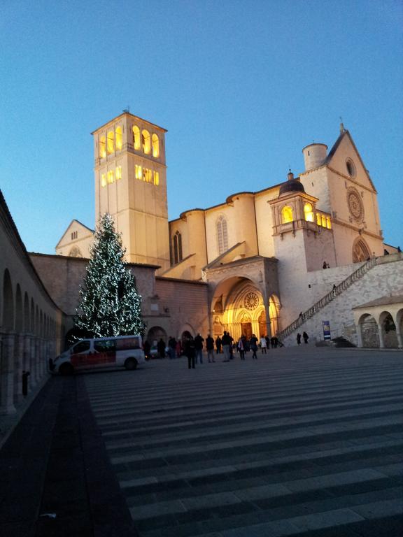 La Corte Degli Angeli Locazioni Turistiche Apartment Assisi Exterior photo